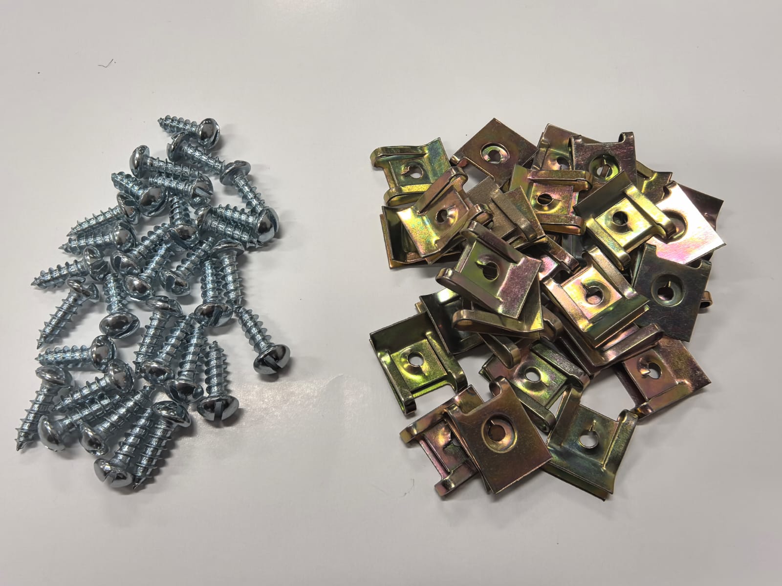 Саморезы автомобильные с закладной скобой М5, 10 шт